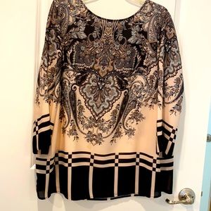 Woman’s dressy top